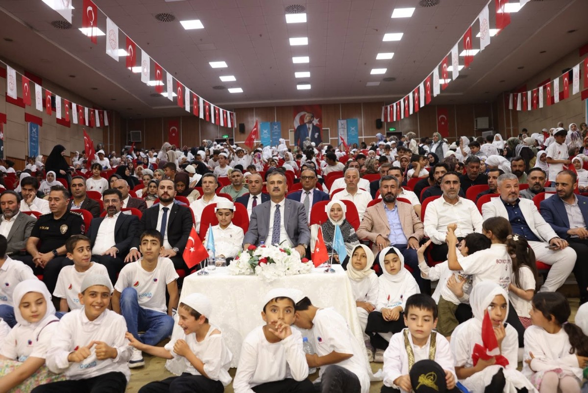 TÜGVA Ağrı Yaz Okulları Kapanış Programı Gerçekleştirildi